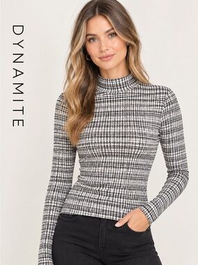 Dynamite Black & White Mock Neck Long Sleeve Top